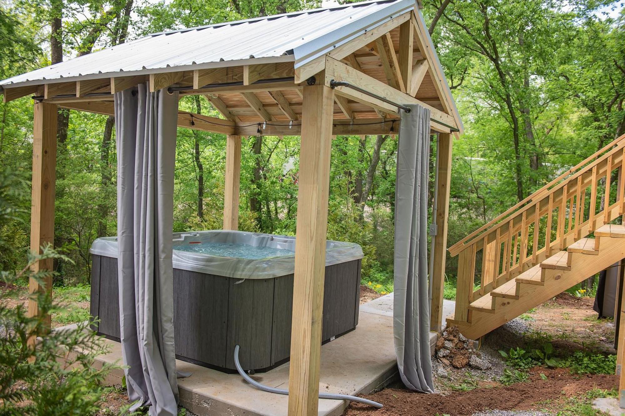 Jake Cabin Luxury Hot Tub Cabin Near Downtown 查塔努加 外观 照片