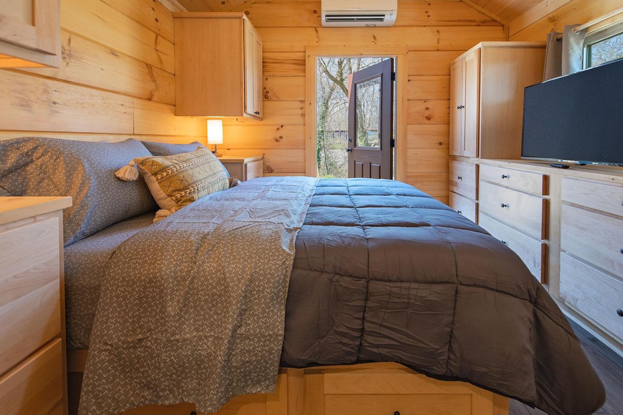 Jake Cabin Luxury Hot Tub Cabin Near Downtown 查塔努加 外观 照片