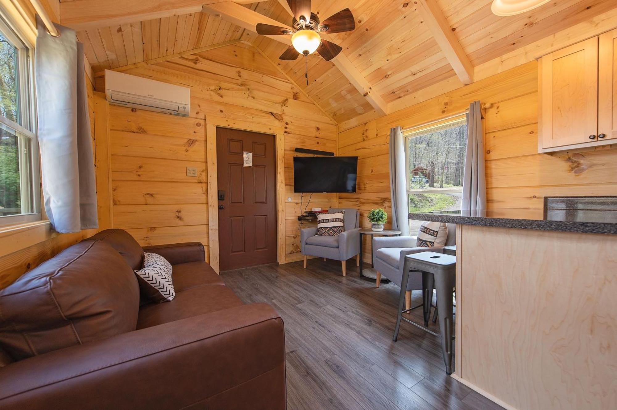 Jake Cabin Luxury Hot Tub Cabin Near Downtown 查塔努加 外观 照片